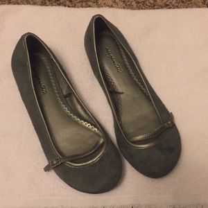 NWOT Aeropostale flats